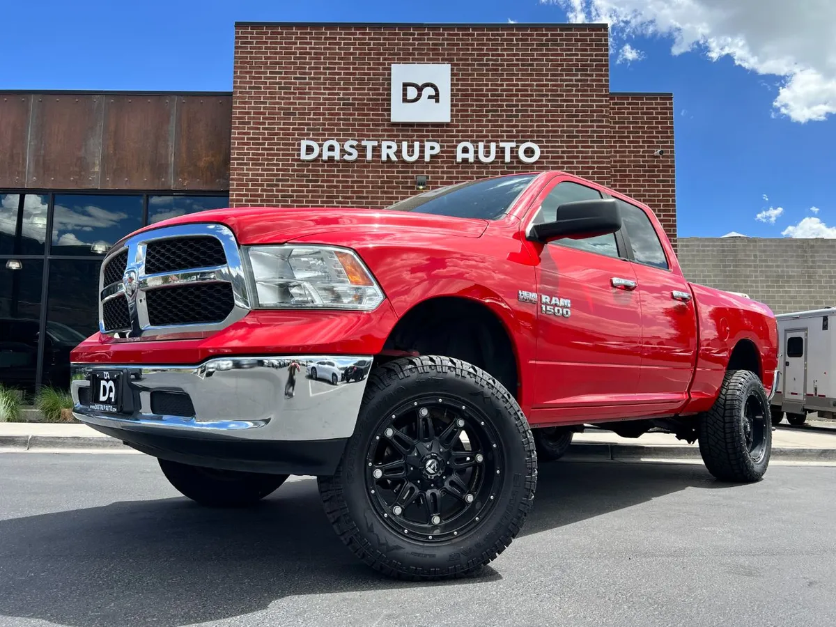 2016 Ram 1500 SLT