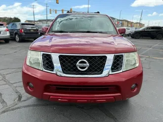 2009 Nissan Pathfinder photo 2
