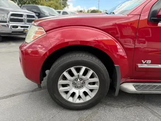 2009 Nissan Pathfinder photo 4