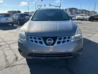 2013 Nissan Rogue photo 2