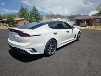 2020 Kia Stinger photo 6