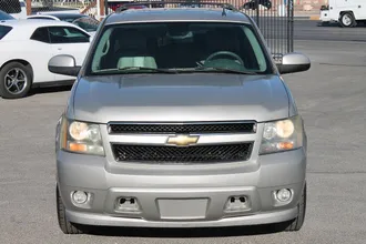 2007 Chevrolet Suburban photo 3