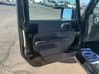 2010 Jeep Wrangler Sahara photo 6