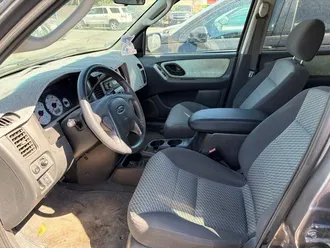 2003 Ford Escape photo 3