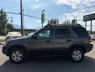 2003 Ford Escape photo 2