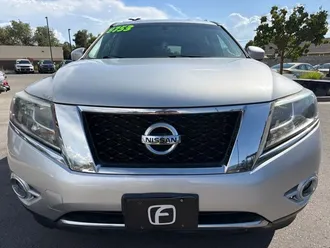 2016 Nissan Pathfinder photo 6