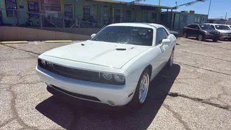2011 Dodge Challenger photo 2