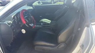 2011 Dodge Challenger photo 6