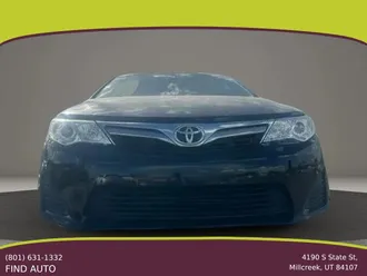 2012 Toyota Camry photo 2