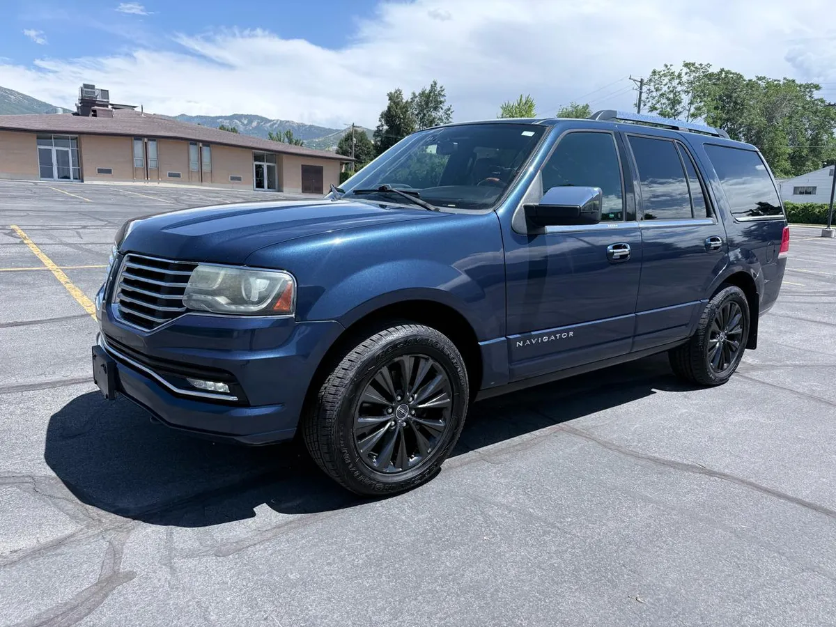 2015 Lincoln Navigator 4WD 4dr