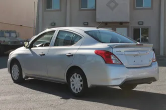 2015 Nissan Versa photo 6