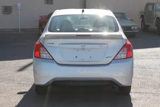 2015 Nissan Versa photo 7