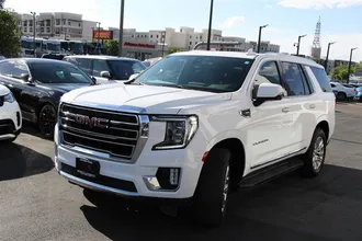 2021 GMC YUKON photo 3