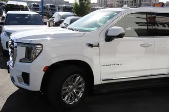 2021 GMC YUKON photo 4