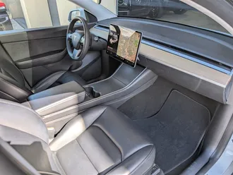 2021 Tesla Model Y Long Range photo 4