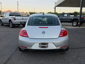 2013 Volkswagen Beetle photo 4