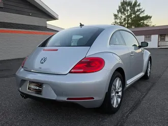 2013 Volkswagen Beetle photo 5