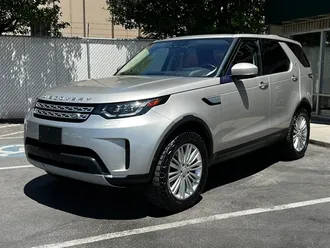 2017 Land Rover Discovery HSE Luxury photo 3