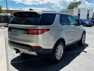 2017 Land Rover Discovery HSE Luxury photo 7