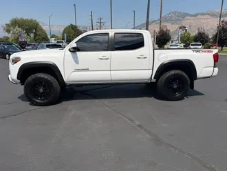2019 Toyota Tacoma Double Cab photo 4