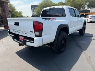 2019 Toyota Tacoma Double Cab photo 7