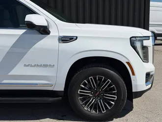 2025 GMC Yukon XL photo 4
