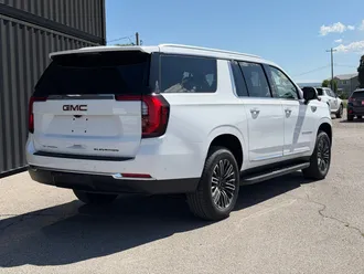2025 GMC Yukon XL photo 7