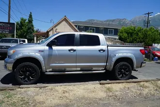 2008 Toyota Tundra CrewMax photo 2