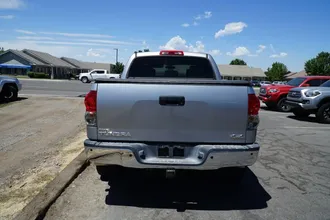 2008 Toyota Tundra CrewMax photo 6