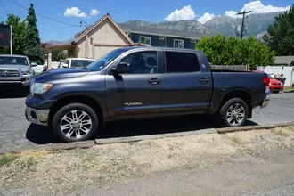 2012 Toyota Tundra CrewMax photo 2