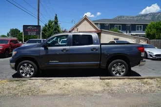 2012 Toyota Tundra CrewMax photo 3