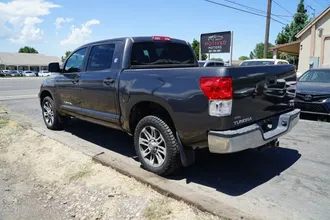 2012 Toyota Tundra CrewMax photo 5