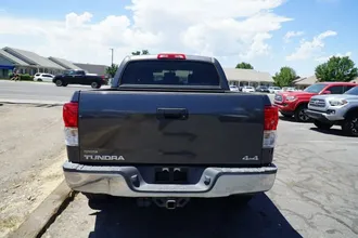 2012 Toyota Tundra CrewMax photo 6