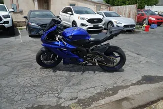 2020 Yamaha YZF-R6 photo 3