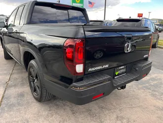 2019 Honda Ridgeline photo 3