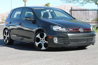 2013 Volkswagen GTI photo 2