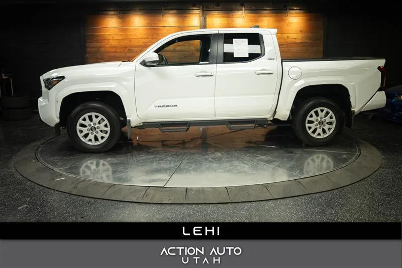 2025 TOYOTA TACOMA SR5