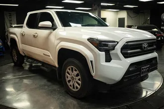 2025 TOYOTA TACOMA photo 5