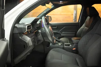 2025 TOYOTA TACOMA photo 7