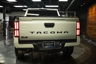 2024 TOYOTA TACOMA photo 6