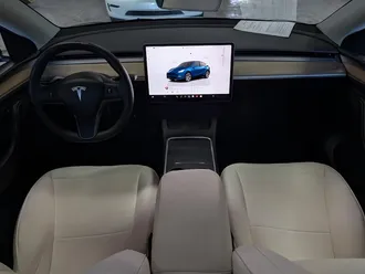 2023 Tesla Model Y Long Range photo 3