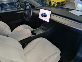 2023 Tesla Model Y Long Range photo 4
