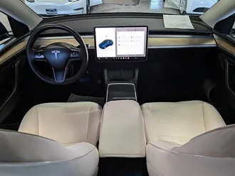 2023 Tesla Model Y Long Range photo 3
