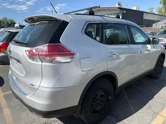 2015 Nissan Rogue photo 2