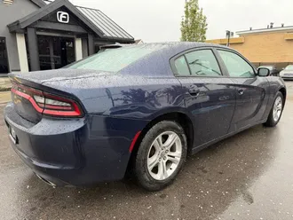 2017 Dodge Charger photo 2