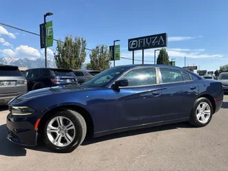2017 Dodge Charger photo 2