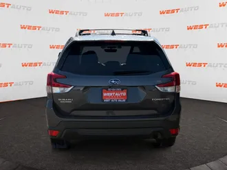 2021 Subaru Forester photo 4