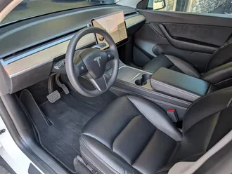 2021 Tesla Model Y Long Range photo 2