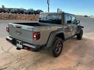 2022 Jeep Gladiator Rubicon photo 3