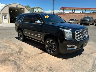 2019 GMC Yukon Denali photo 2